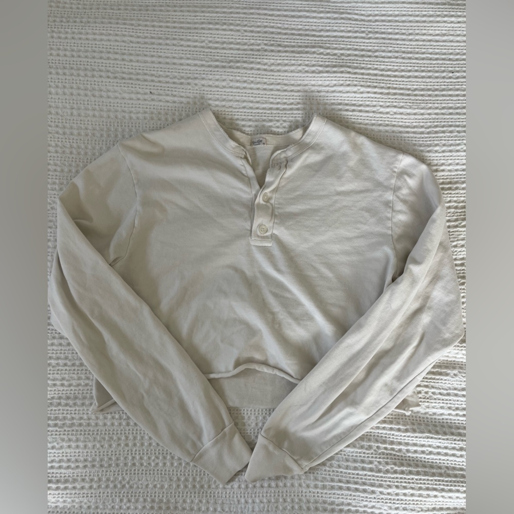 BRANDY MELVILLE LONG SLEEVE
